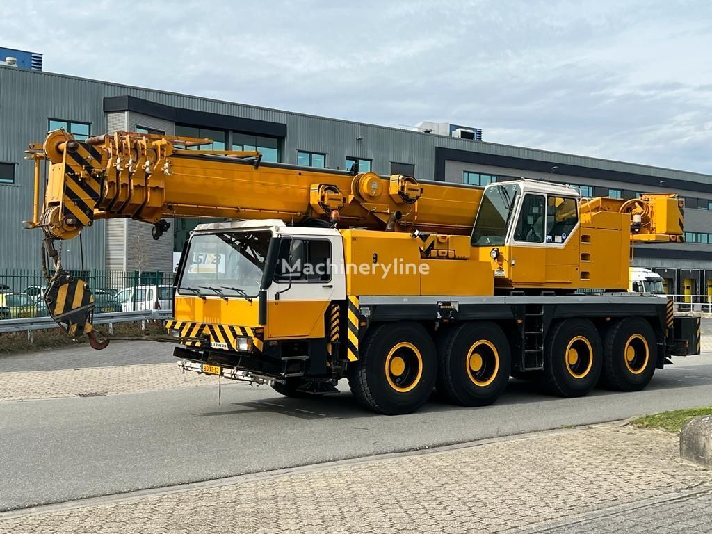 Liebherr LTM1070-1 ajoneuvonosturi